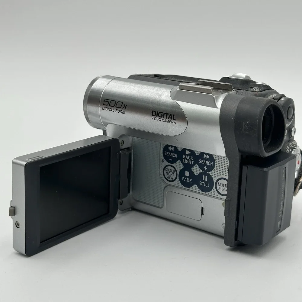 Panasonic NV-GS30A MiniDV Digital Camcorder 500x Zoom Remote Case Untested